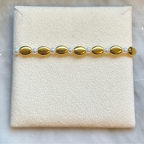 Two Handmade Flower Bead Bracelet - Picture 4 of 4